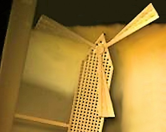 Close up of a micro-windmill (Photo: U of Texas at Arlington)