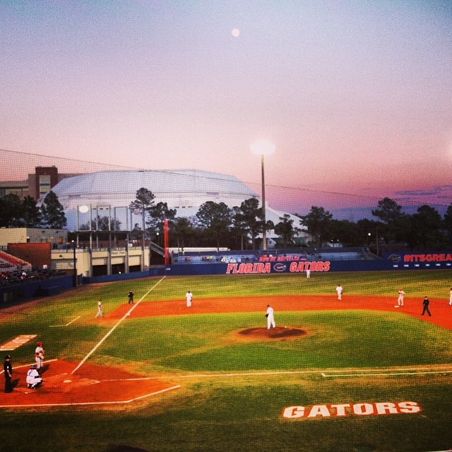Gator baseball @waternellen @yellinnellen #gogators #gatornation