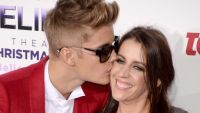 Justin Bieber's mom shares story of hope - Photo