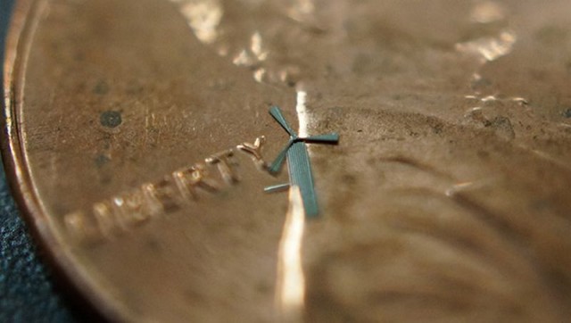 Miniature Windmill generating wind energy  1