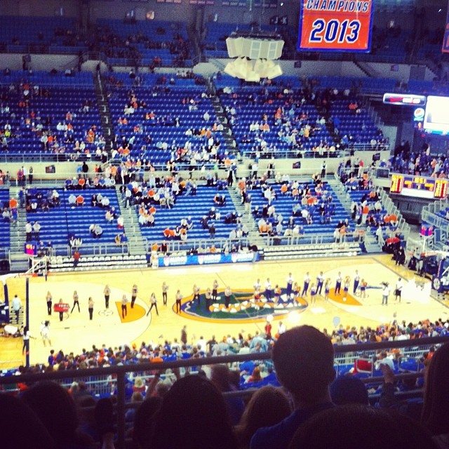 Gator basketball with @lyssmags #gogators #beatgeorgia #uf